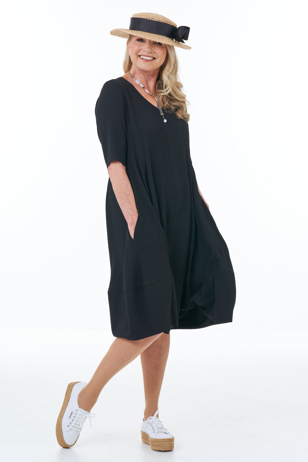Casual Chic - Short Sleeved Waffle Bubble Dress in Black