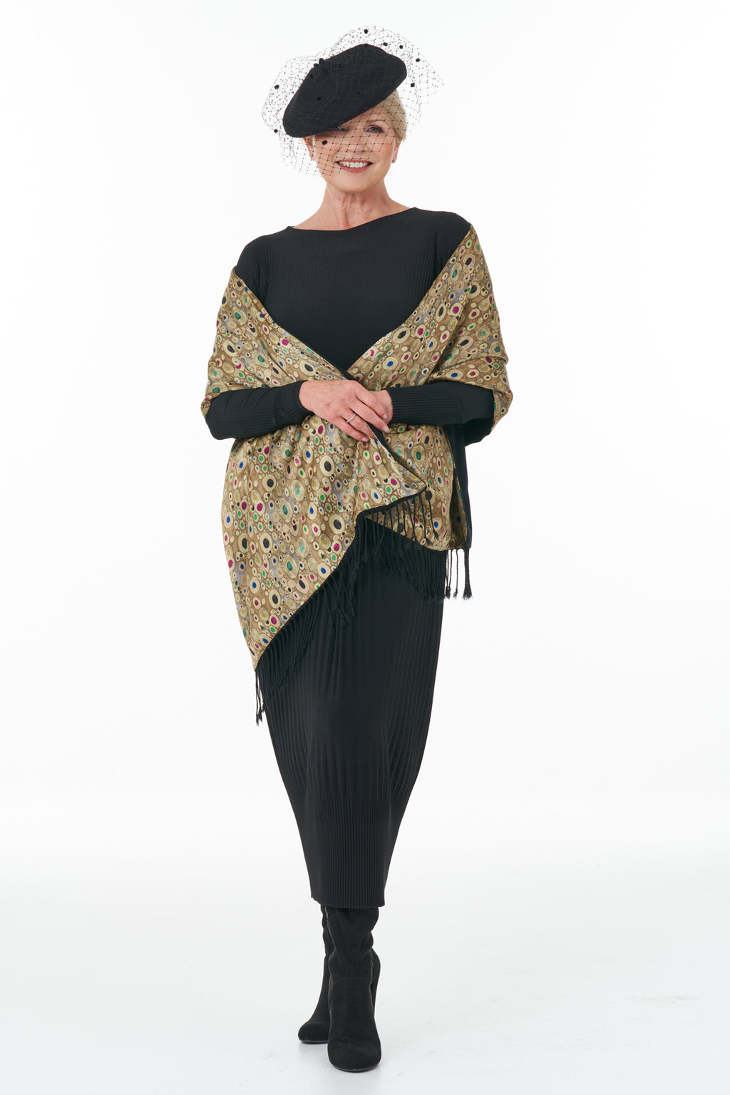 Casual Chic - Long Sleeved Pleated Knit Dress in Black