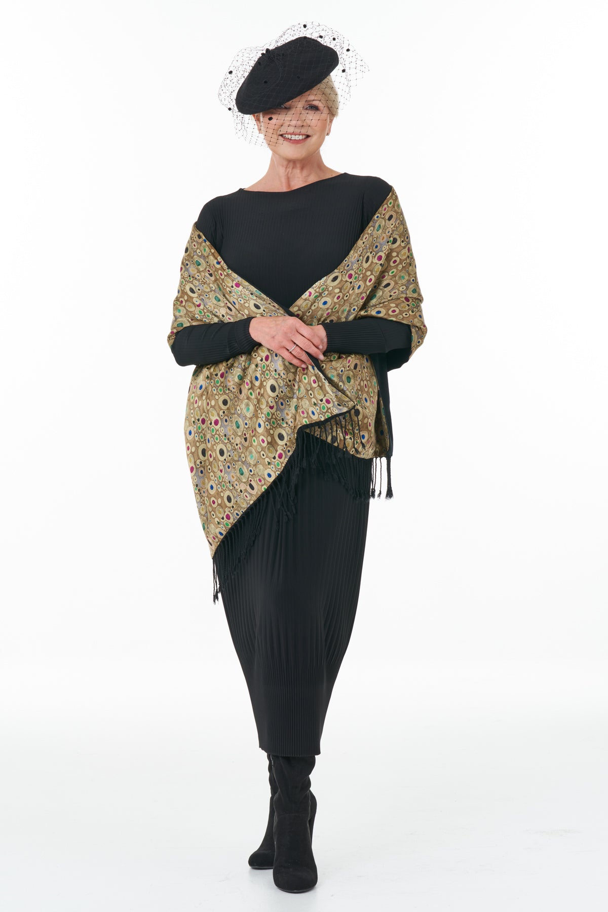 Casual Chic - Long Sleeved Pleated Knit Dress in Black