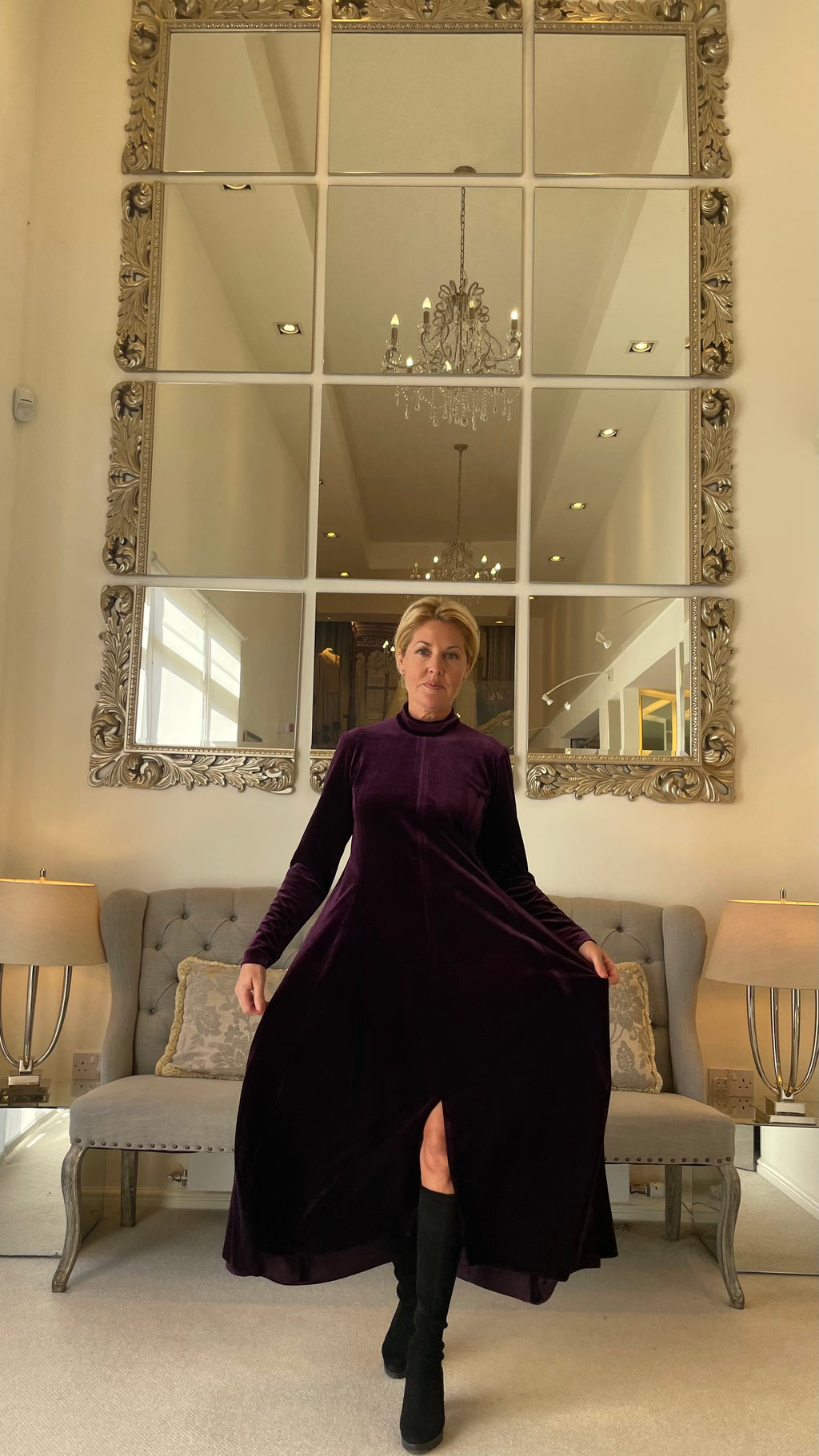 Casual Chic - Dark Purple Velvet Long-Sleeve Dress with Front Slit
