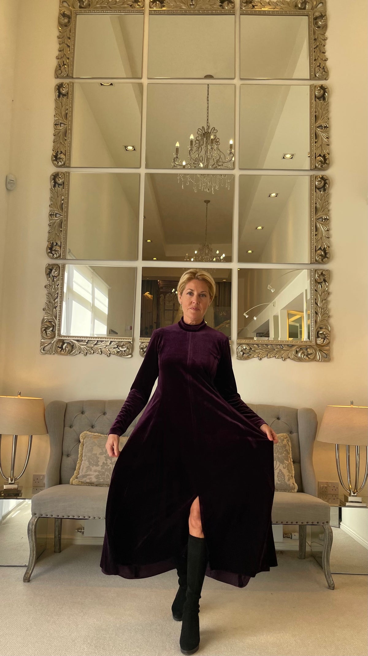 Casual Chic - Dark Purple Velvet Long-Sleeve Dress with Front Slit