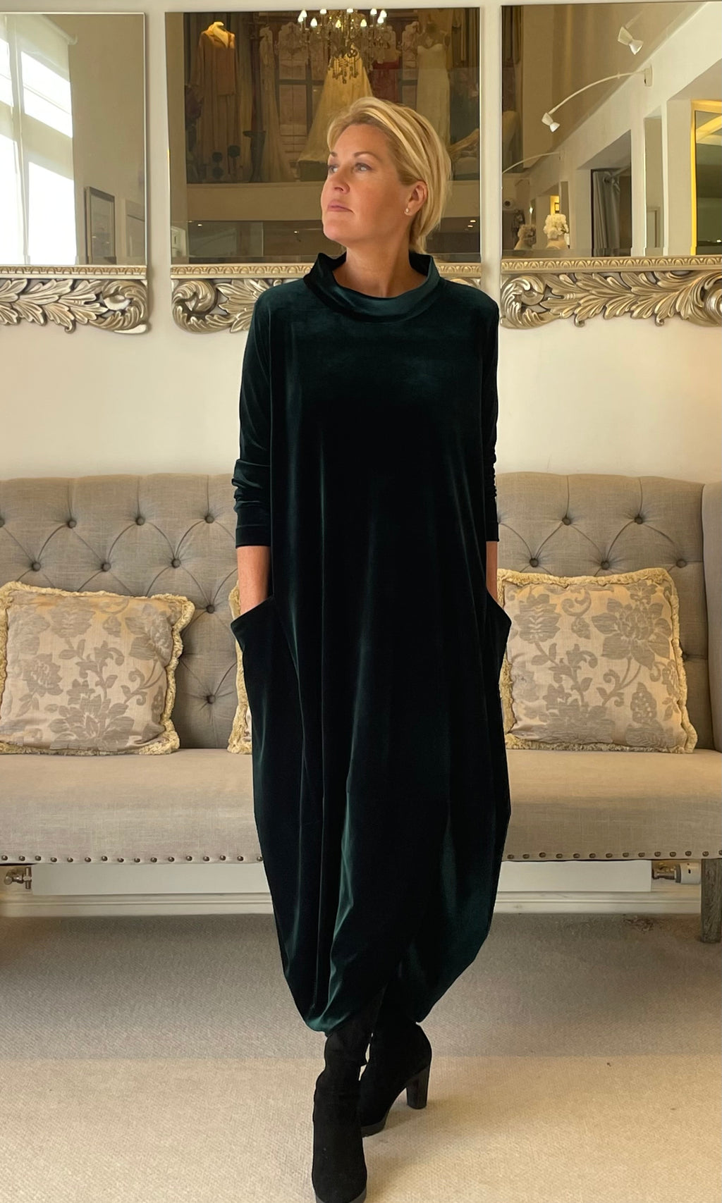 Dark Green Tulip Style Velvet Dress
