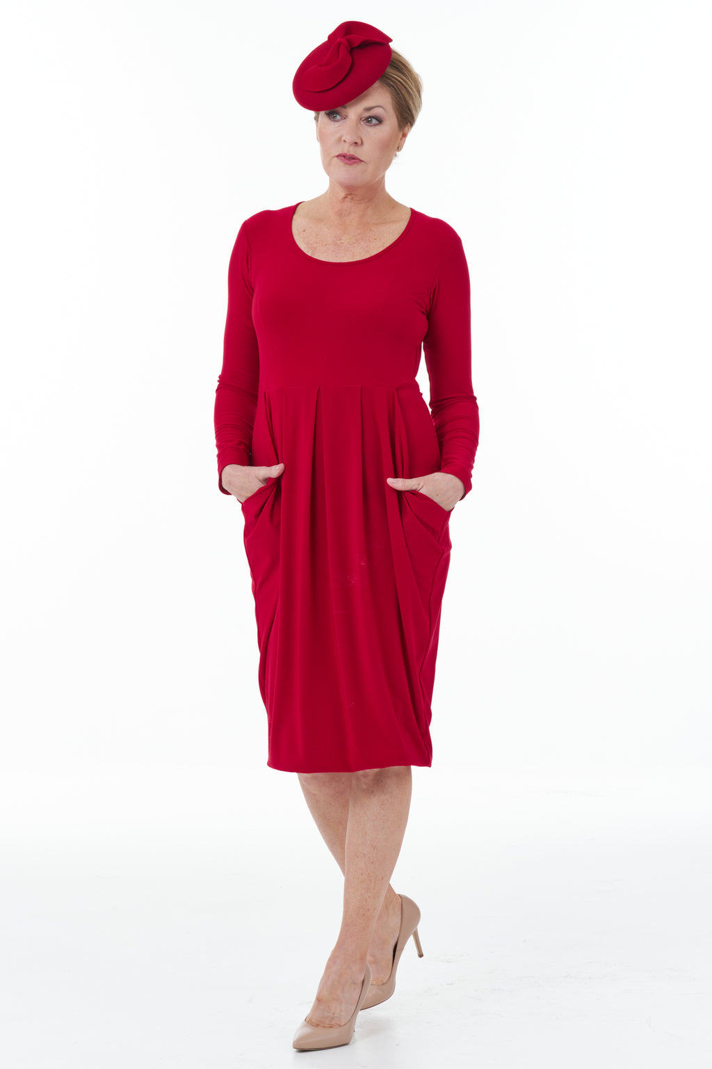 Casual Chic - Knit Hammer Skirt Dress in Red