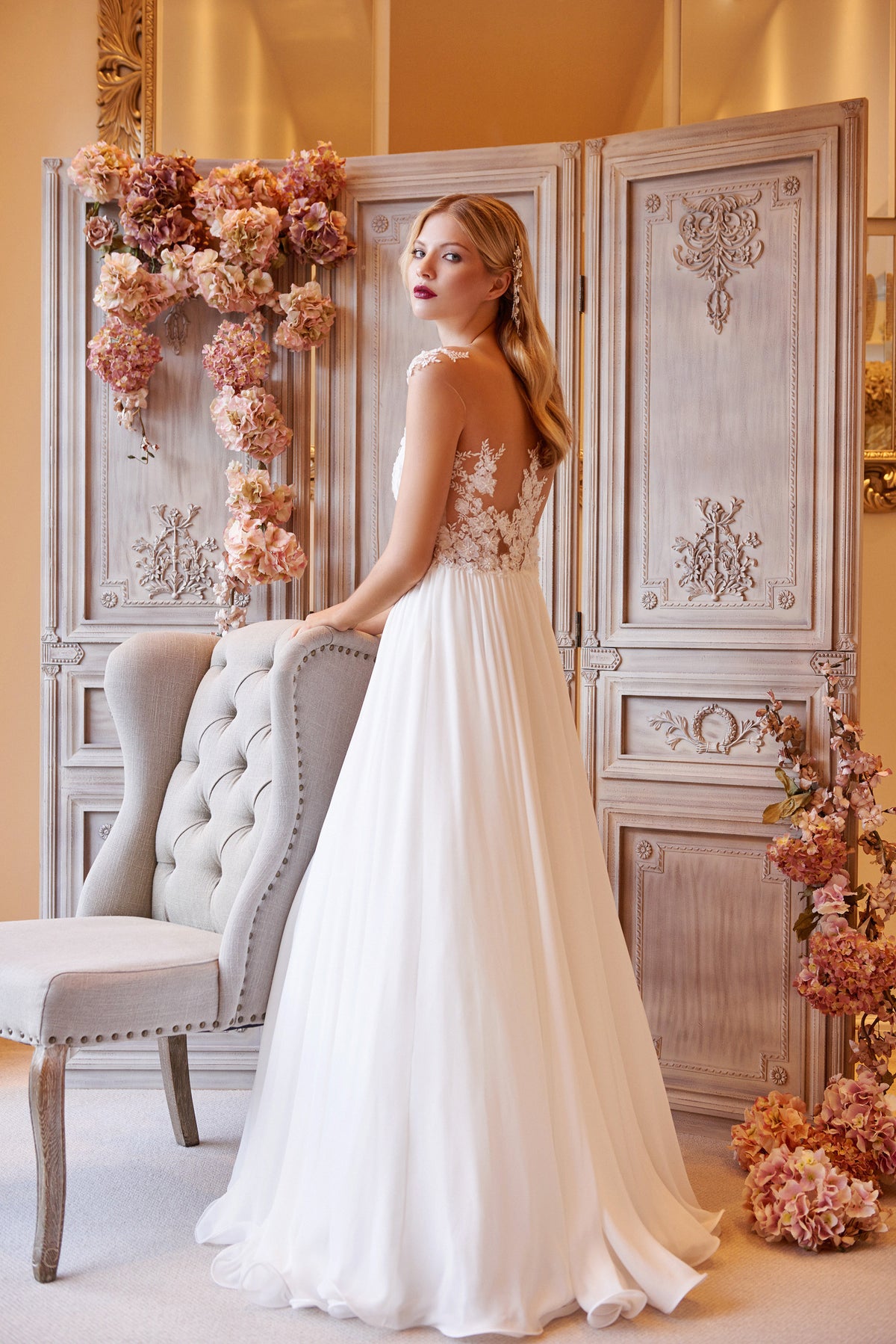 ARCHIVE SALE - Studio Sample Lara Wedding Dress - UK Size 12