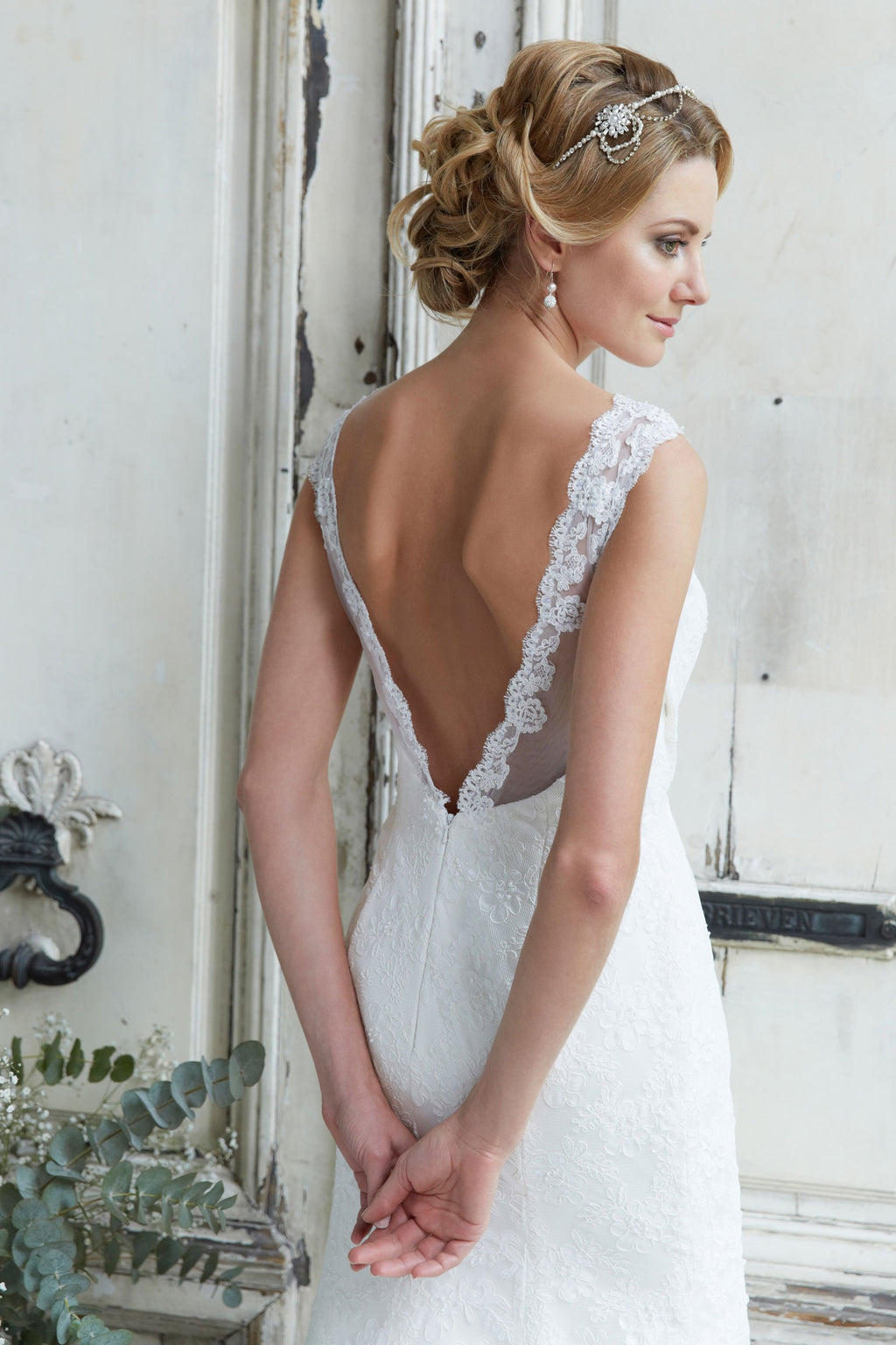 ARCHIVE SALE - Sample Lynsay Wedding Dress - size 10 and 16