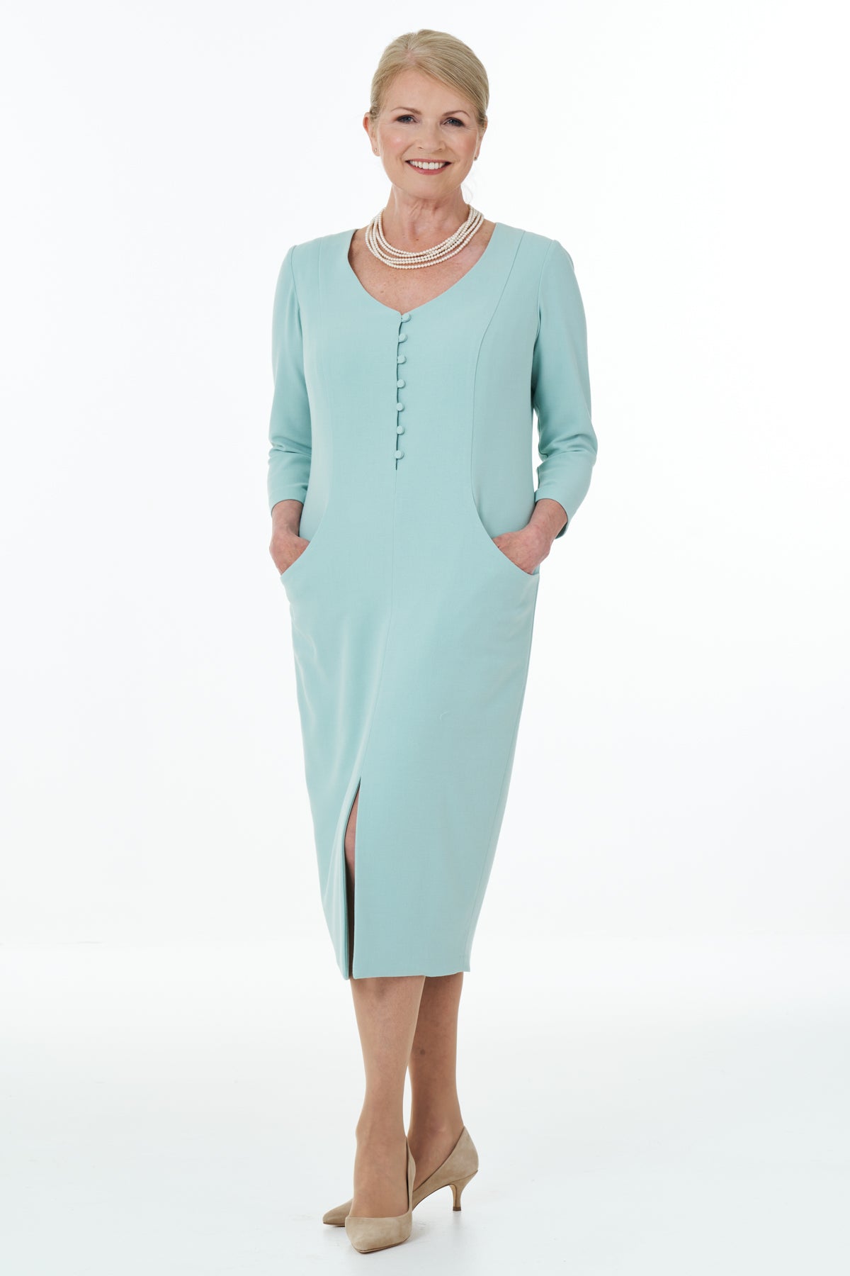 Mother of the Bride or Groom Long Sleeved Elegant V-Neck Dress in Mint