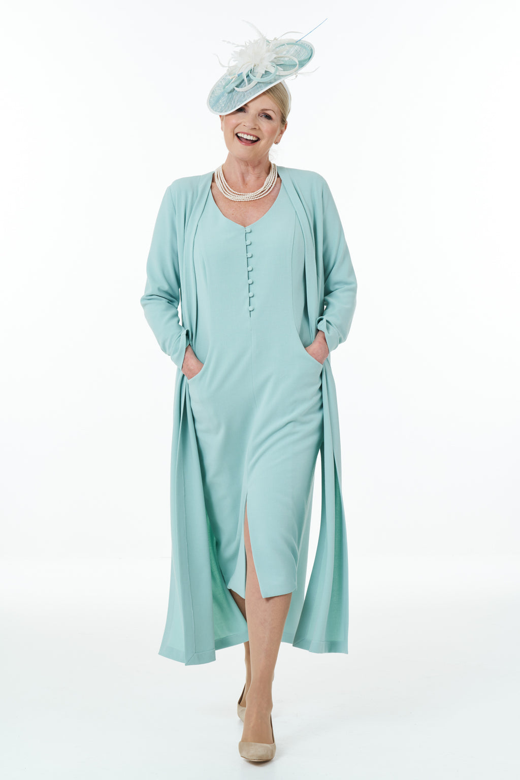 Long Sleeved Elegant V-Neck Dress in Mint
