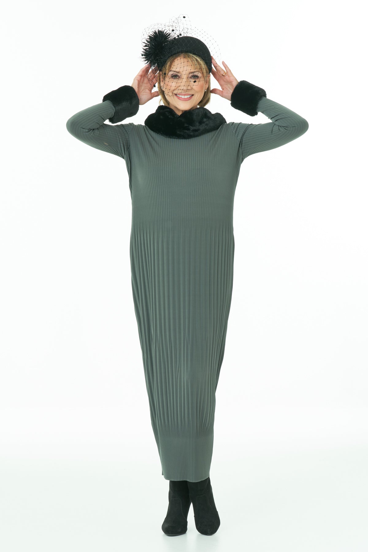 Casual Chic  - Long Sleeved Pleated Knit Dress in Olive