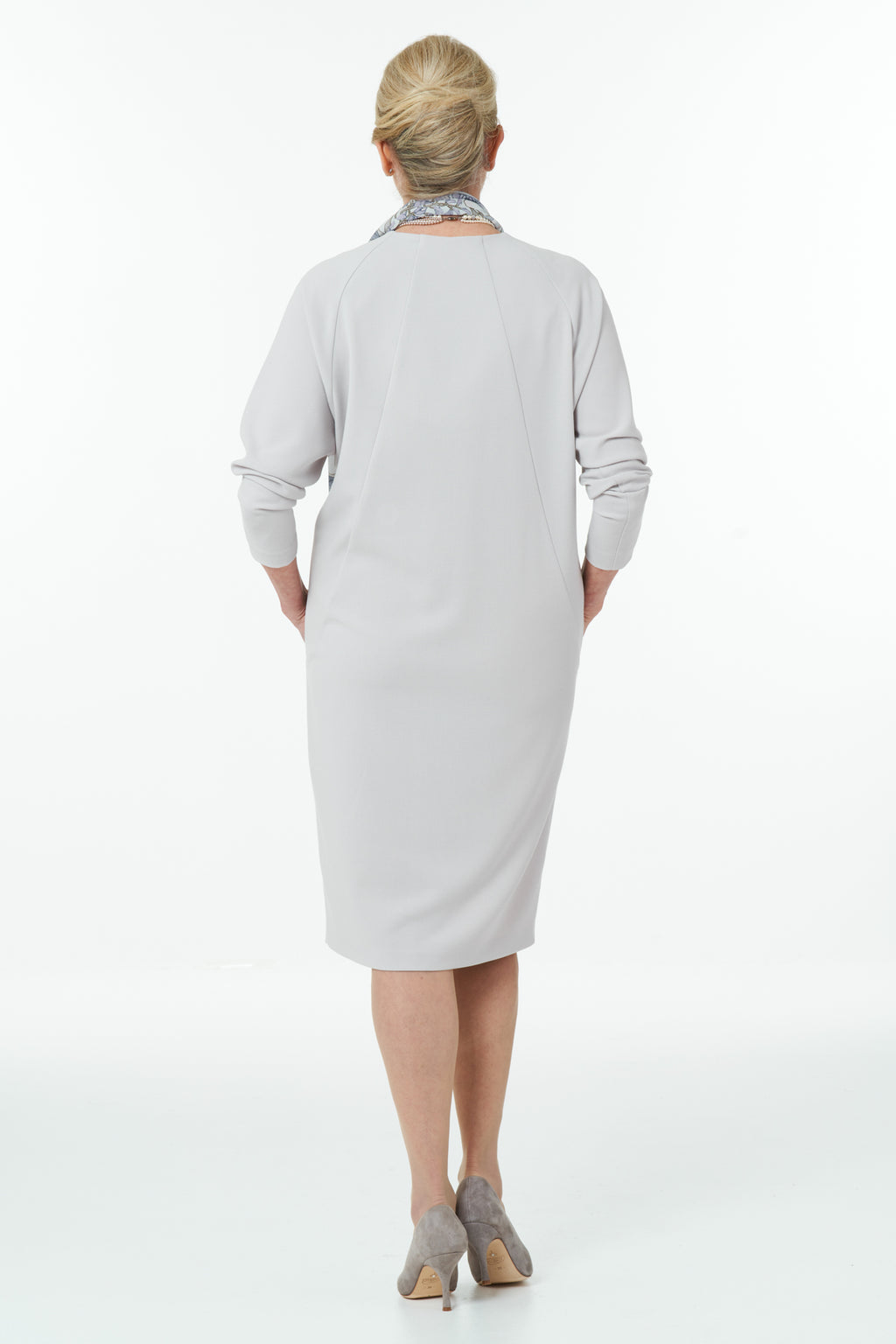 Occasion Wear - V-Neck Dolman Sleeve Short Dress with Deep Pockets in Pebble