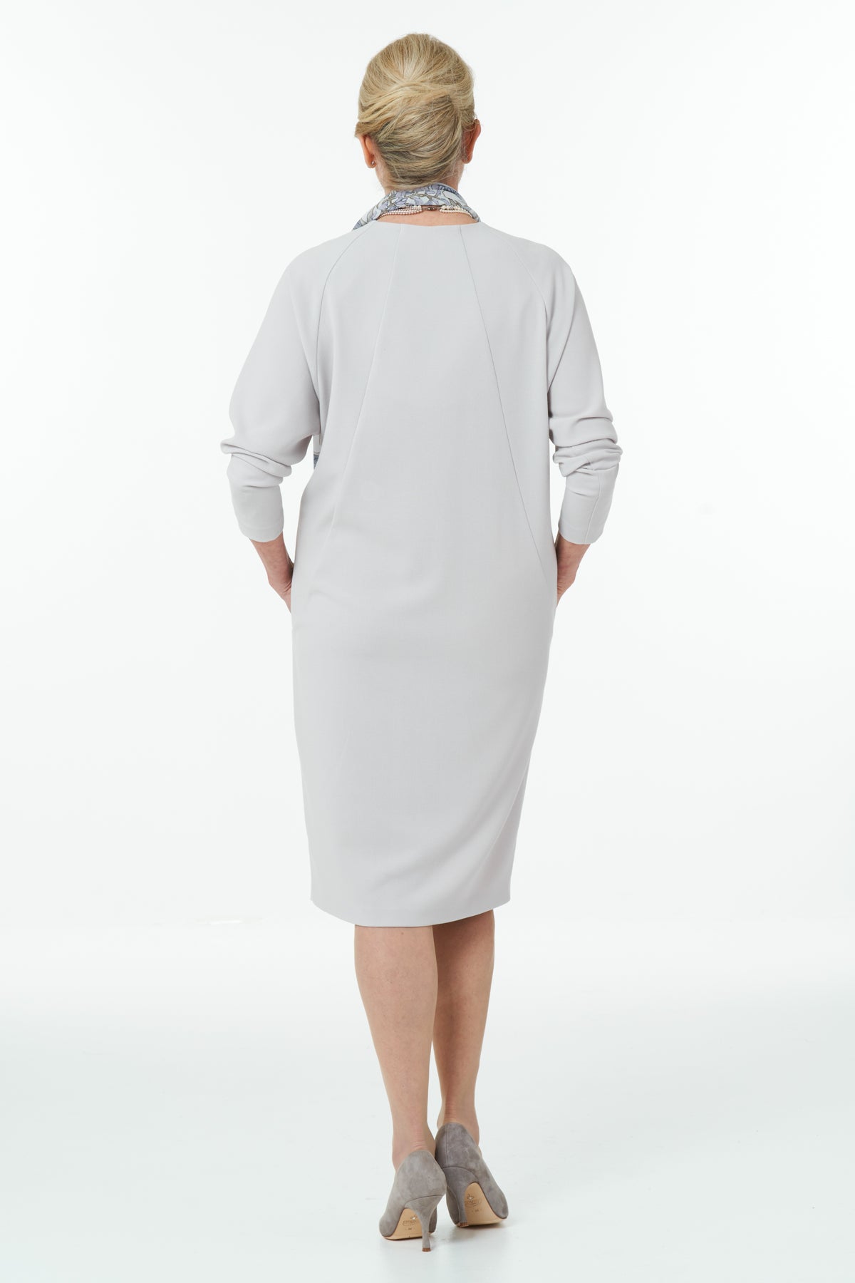 Occasion Wear - V-Neck Dolman Sleeve Short Dress with Deep Pockets in Pebble