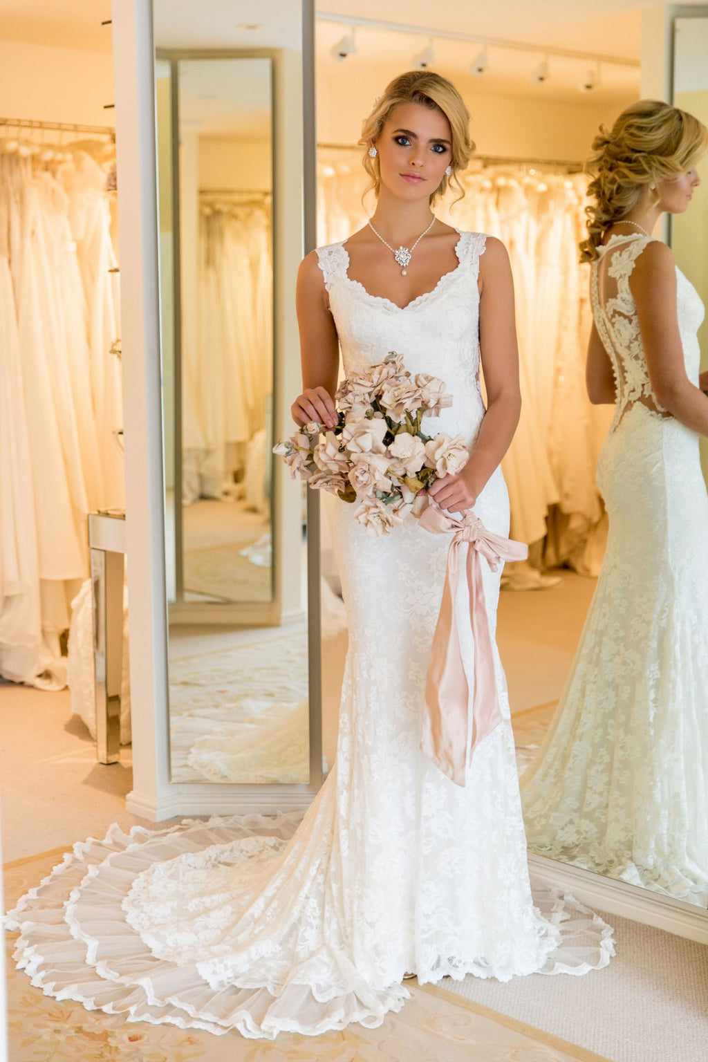 ARCHIVE SALE - Sample Pia Stretch Lace Wedding Dress - Size 12