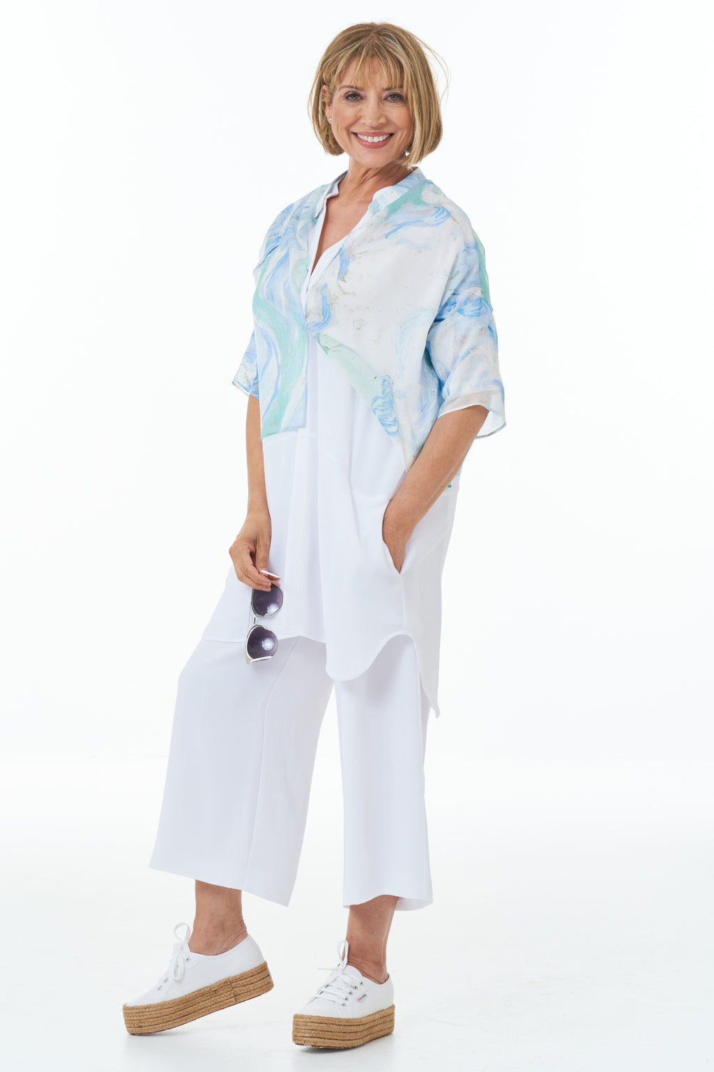 Casual Chic - Waffle Cropped Trousers in White