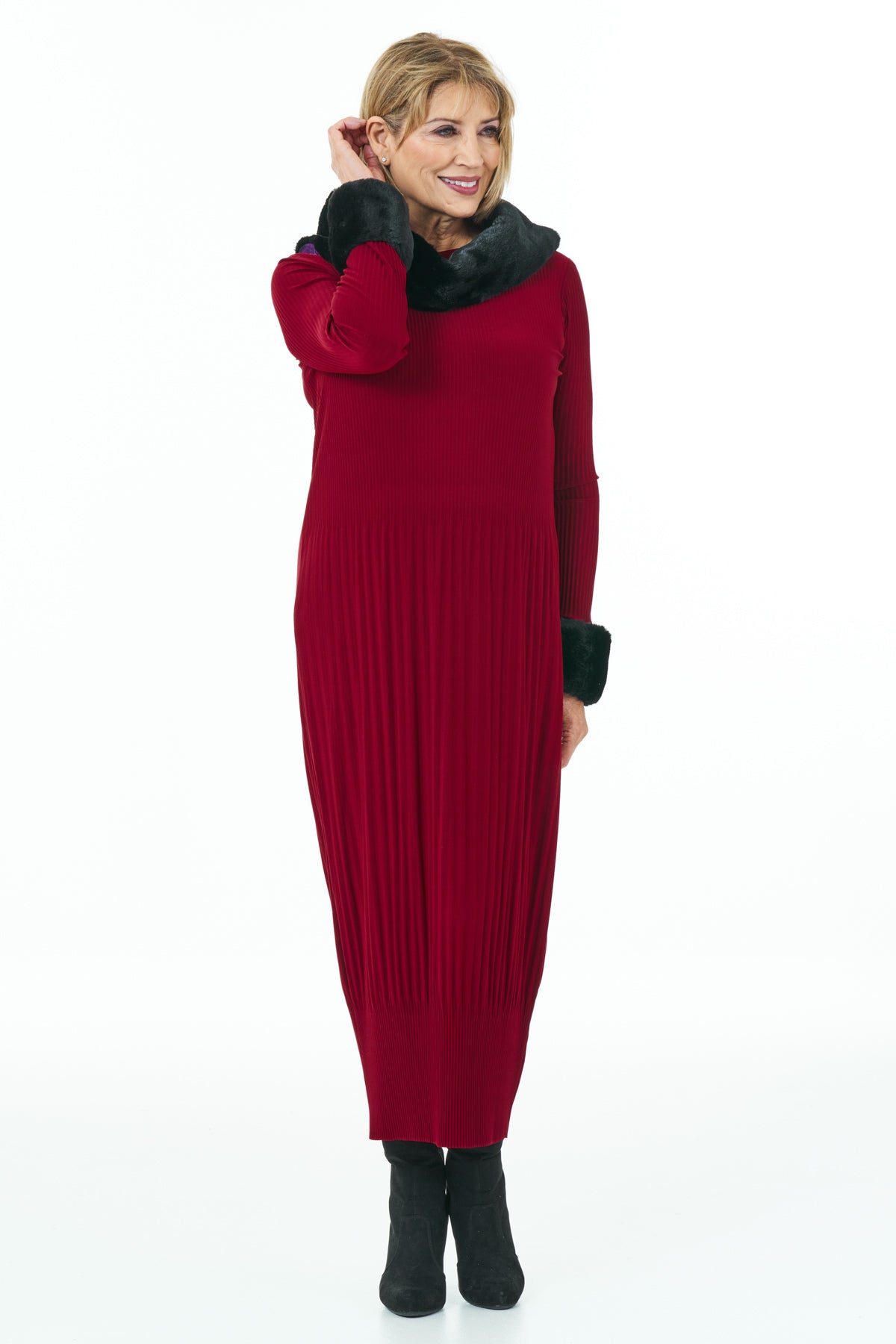 Casual Chic - Long Sleeved Pleated Knit Dress in Wine