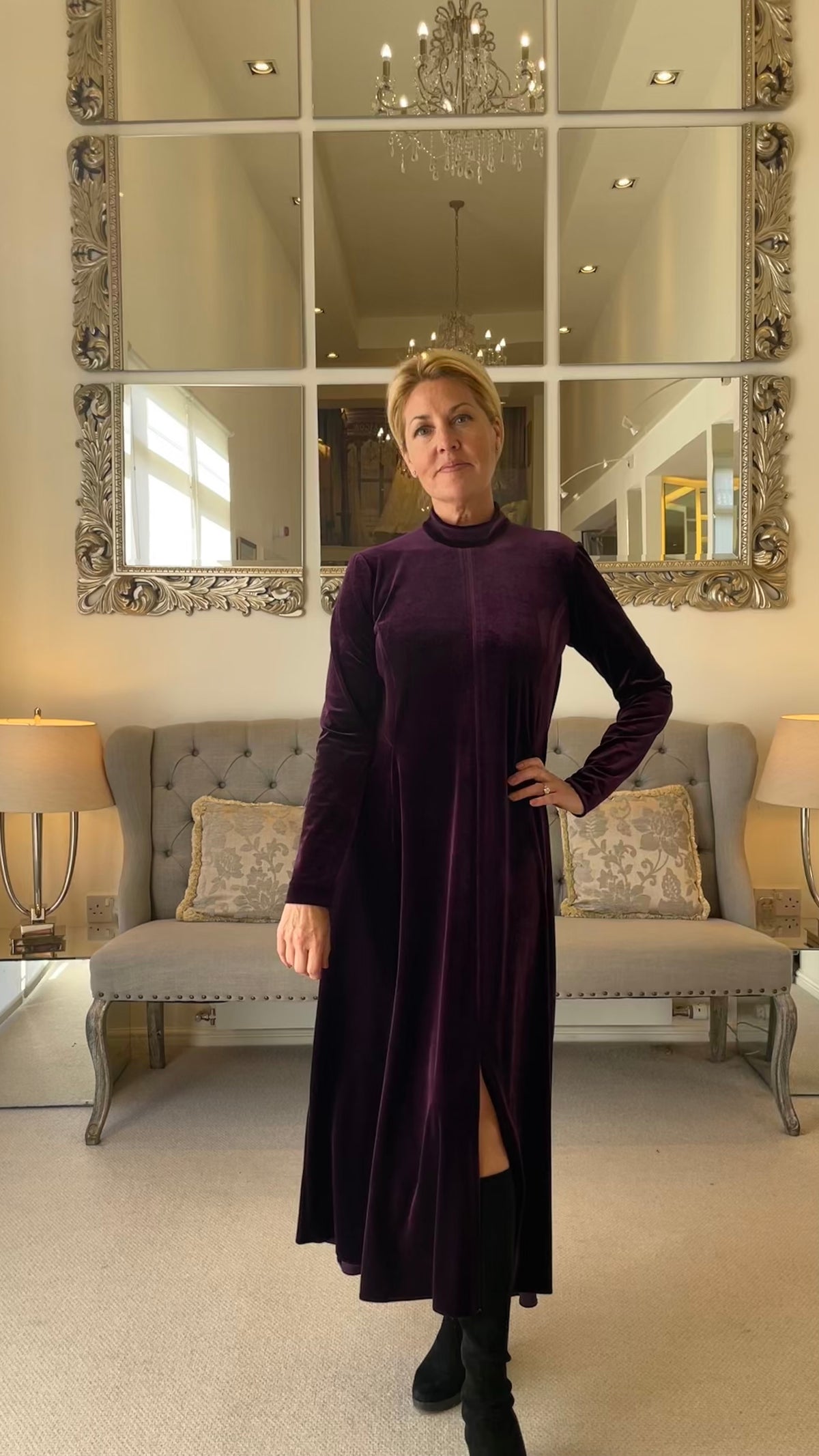Casual Chic - Dark Purple Velvet Long-Sleeve Dress with Front Slit