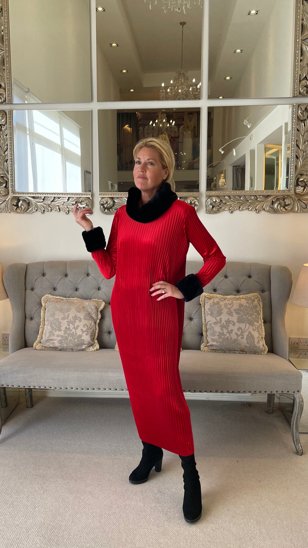 Casual Chic - Red Pleated Velvet Long-Sleeve Occasion Dress